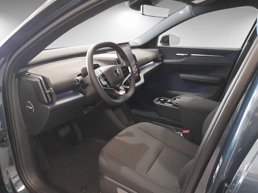 Bild 5 av Volvo EX30 P5 Long Range
