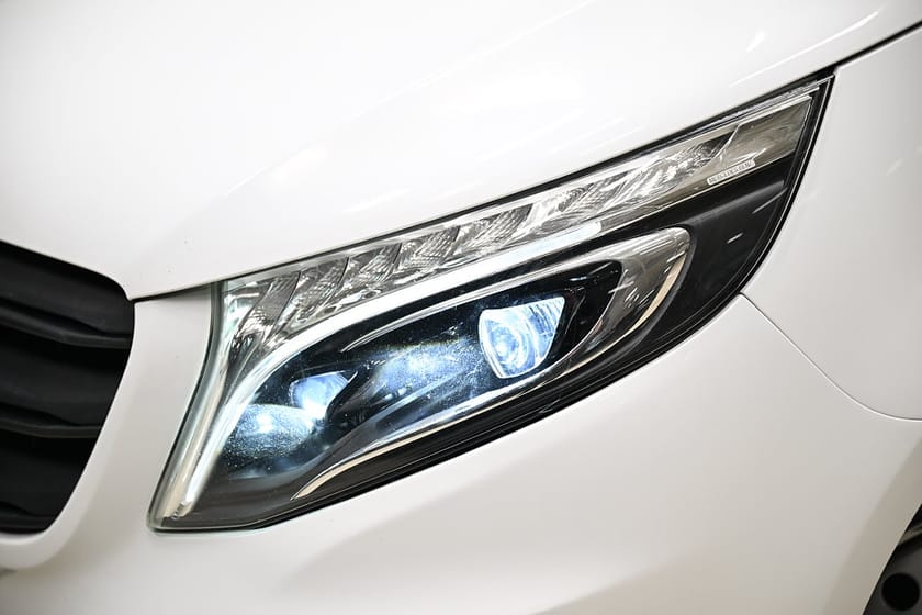 Bild 4 av Mercedes-Benz Vito Mixto 116 CDI 3.0t