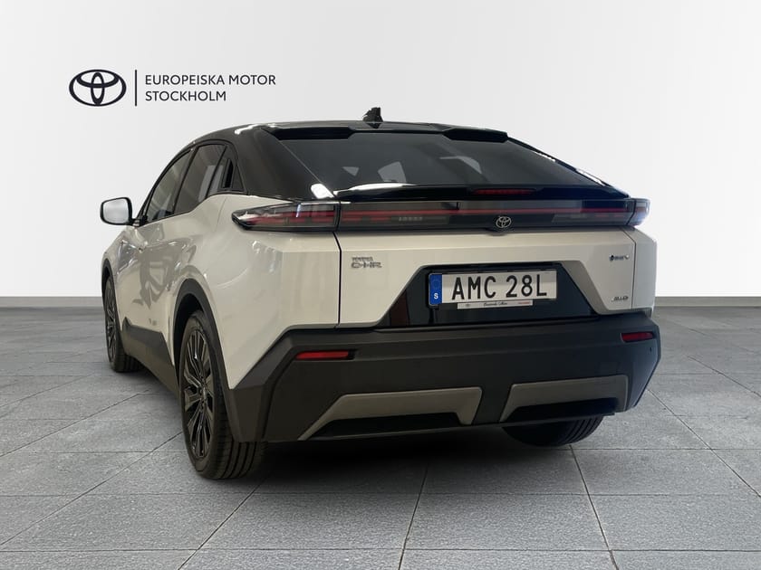 Bild 3 av Toyota C-HR+