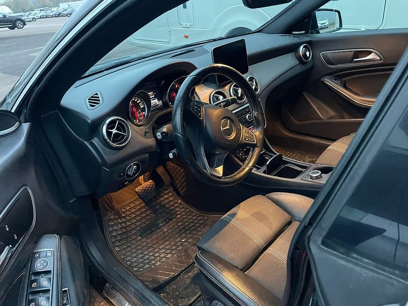 Bild 5 av Mercedes-Benz CLA 200 d