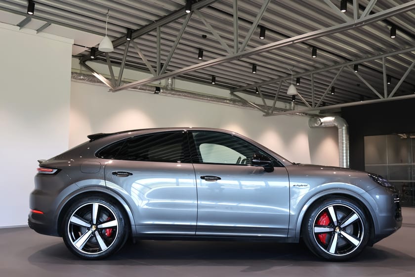 Bild 4 av Porsche Cayenne Turbo E-Hybrid Coupé