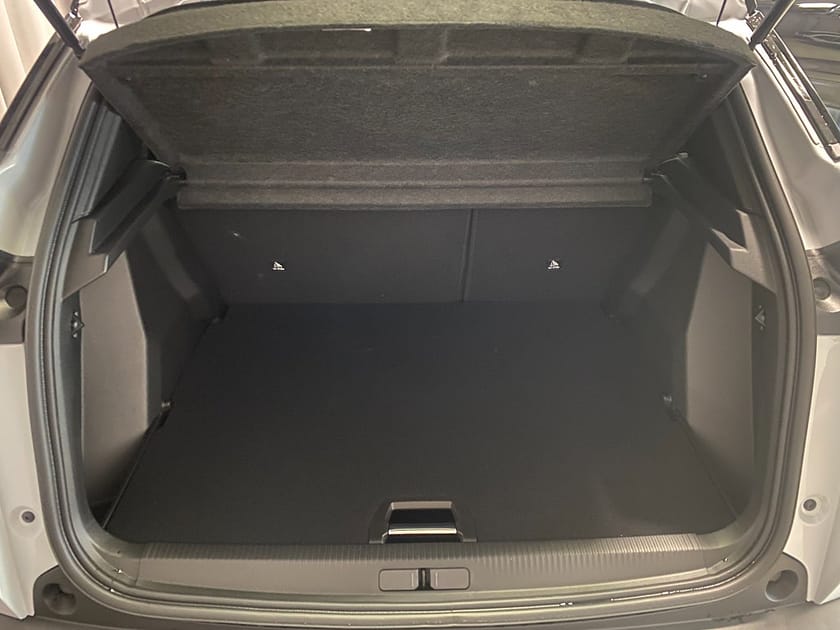 Bild 5 av Peugeot 2008 Hybrid 145