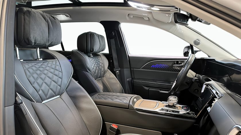 Bild 3 av Hongqi E-HS9 Exclusive