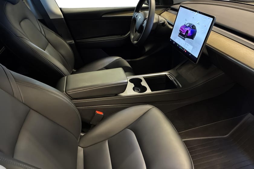 Bild 5 av Tesla Model Y Long Range AWD