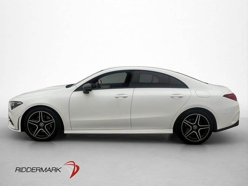Bild 2 av Mercedes-Benz CLA 220 4MATIC