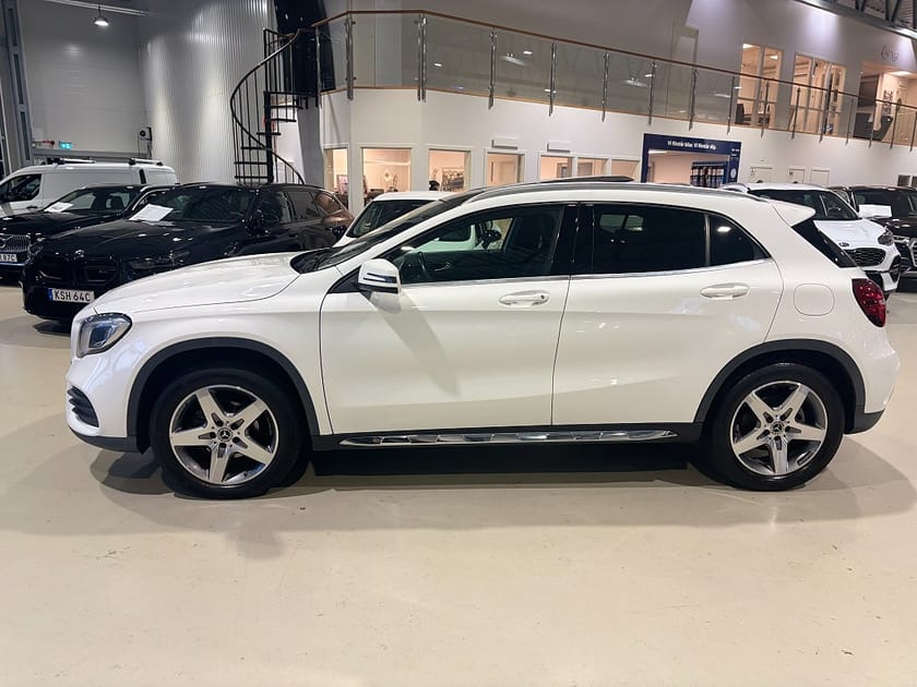 Bild 2 av Mercedes-Benz GLA 200