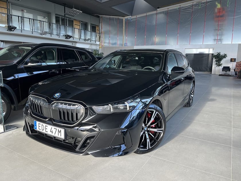 Bild 1 av BMW 550e xDrive Touring