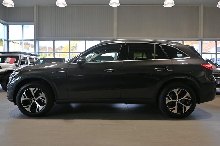 Bild 2 av Mercedes-Benz GLC 300 e 4MATIC