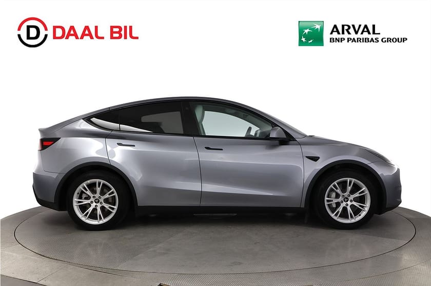 Bild 5 av Tesla Model Y Long Range AWD