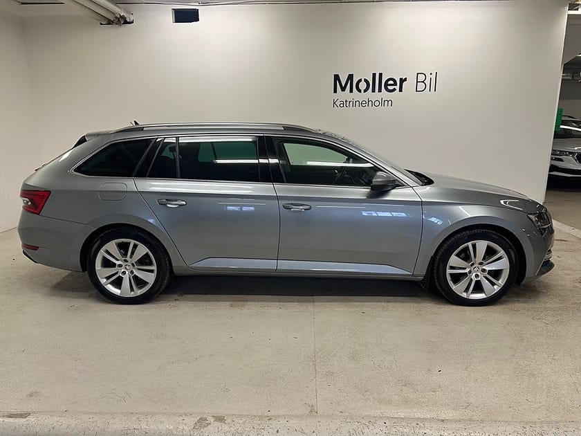 Bild 2 av Škoda Superb iV Kombi