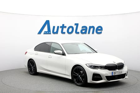 BMW 320i Sedan