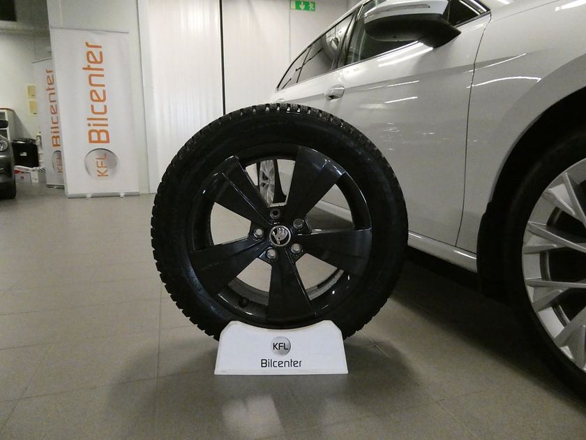 Bild 2 av Škoda Superb iV Kombi
