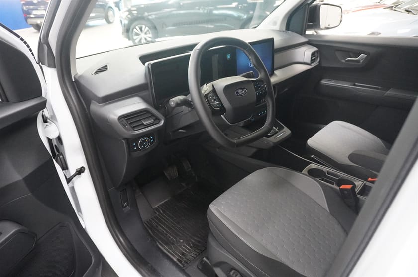Bild 2 av Ford E-Transit Courier
