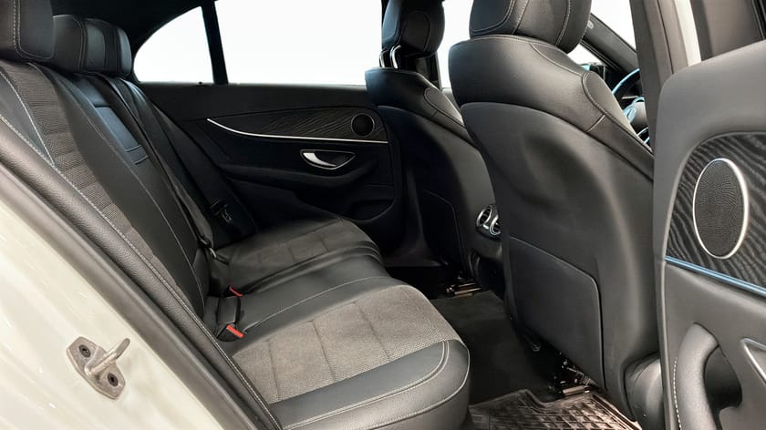 Bild 5 av Mercedes-Benz E 220 d 4MATIC