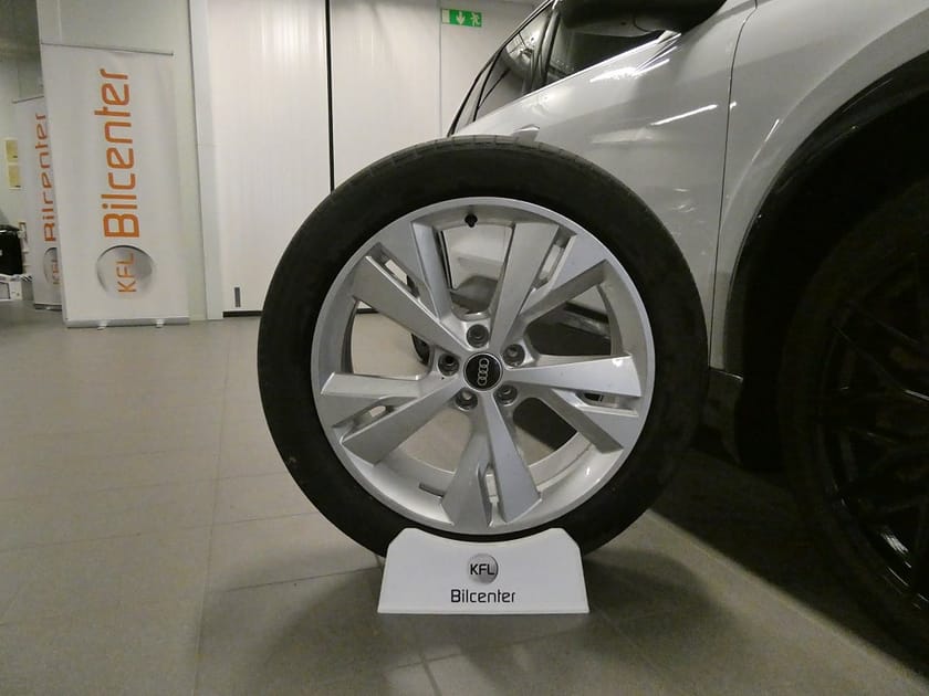 Bild 2 av Audi Q4 40 e-tron
