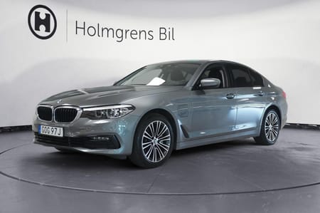 BMW 530e xDrive iPerformance Sedan