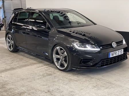 Volkswagen Golf  R