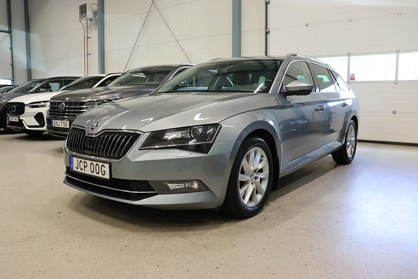 Bild 1 av Škoda Superb Kombi