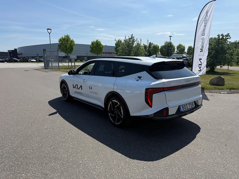 Bild 2 av Kia K4 Sportswagon