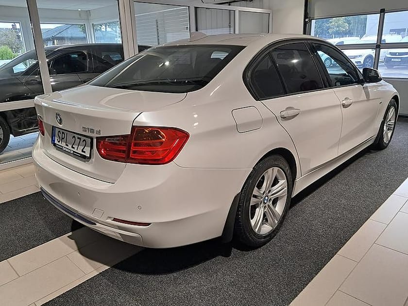 Bild 3 av BMW 318d xDrive Sedan