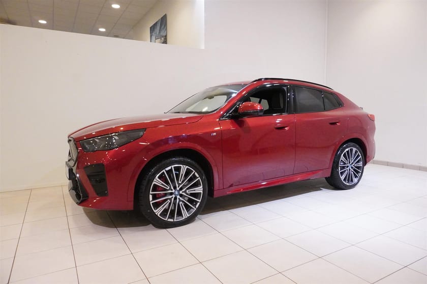 Bild 3 av BMW iX2 xDrive30