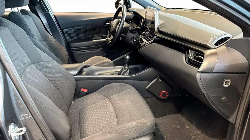 Bild 3 av Toyota C-HR