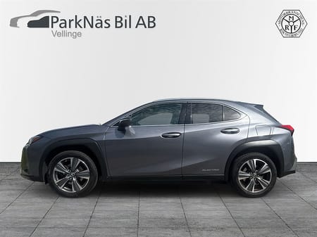 Lexus UX 300e