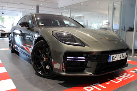 Porsche Panamera 4 E-Hybrid