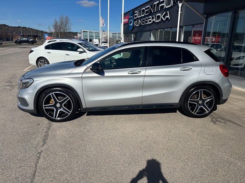 Bild 3 av Mercedes-Benz GLA 200 d 4MATIC