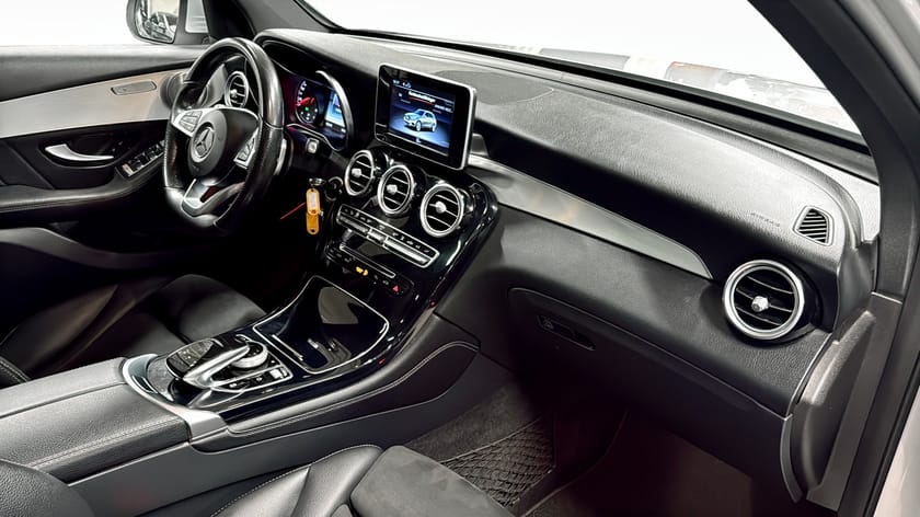 Bild 3 av Mercedes-Benz GLC 220 d 4MATIC