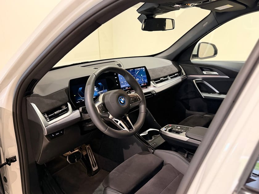 Bild 3 av BMW iX1 xDrive30
