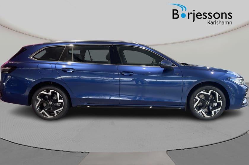 Bild 2 av Volkswagen Passat Sportscombi eHybrid R-Line 272hk DSG