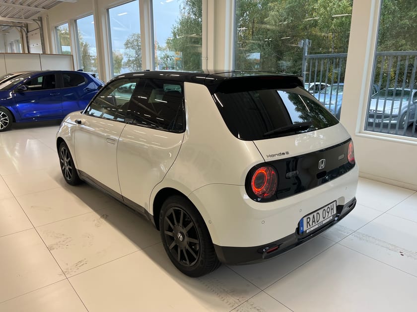 Bild 4 av Honda E