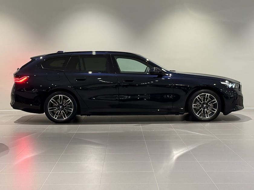 Bild 3 av BMW i5 eDrive40 Touring
