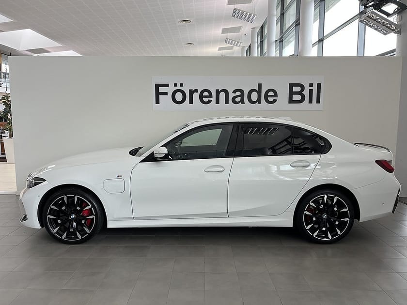 Bild 3 av BMW 330e xDrive Sedan