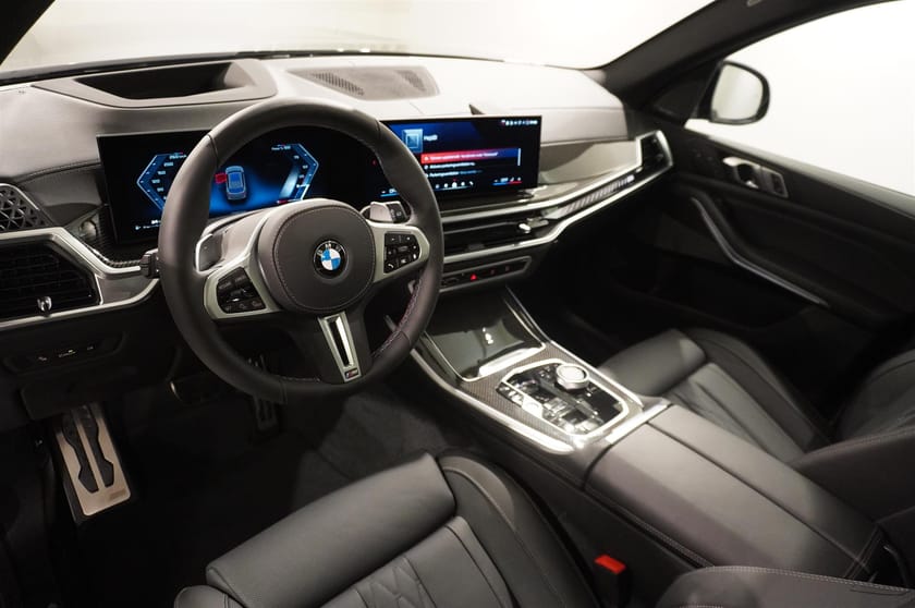 Bild 2 av BMW X5 M60i xDrive