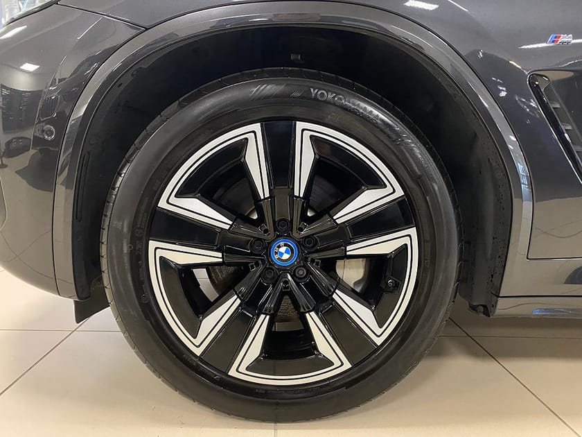 Bild 2 av BMW iX3