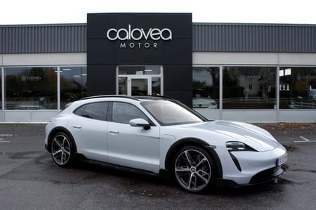 Porsche Taycan 4 Cross Turismo