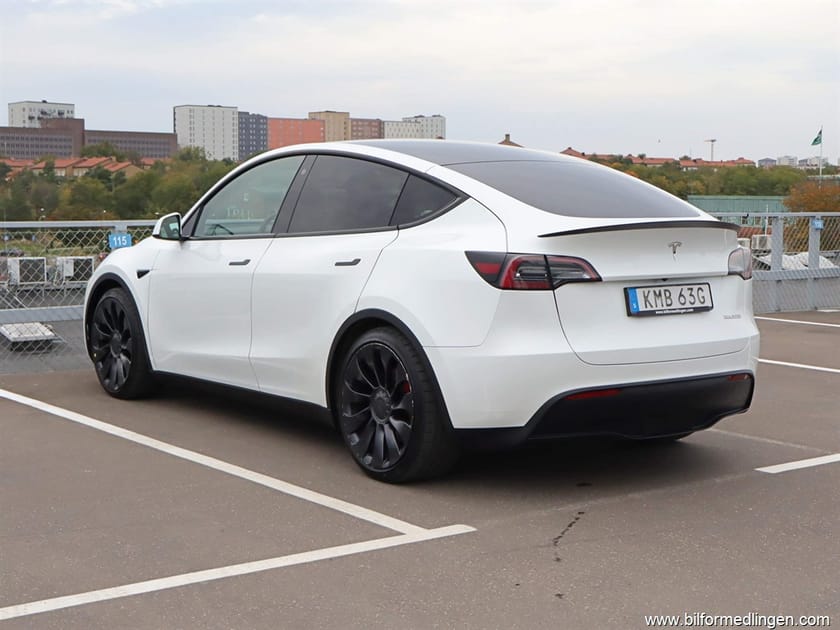 Bild 3 av Tesla Model Y Performance