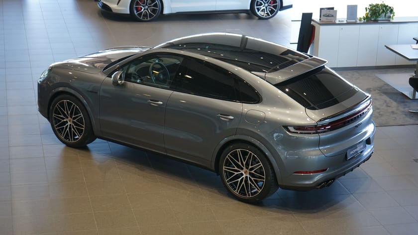 Bild 4 av Porsche Cayenne E-Hybrid Coupé