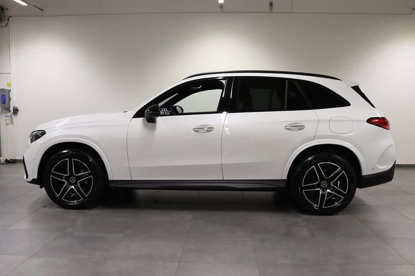 Bild 3 av Mercedes-Benz GLC 300 d e 4MATIC