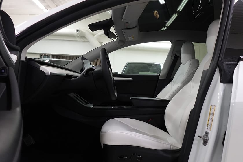Bild 4 av Tesla Model Y Long Range AWD