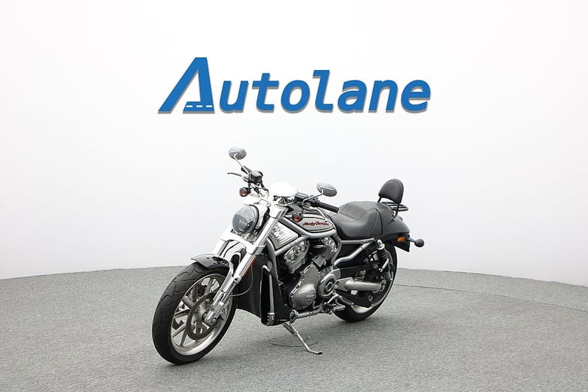 Bild 4 av Harley-Davidson VRSCR V-Rod