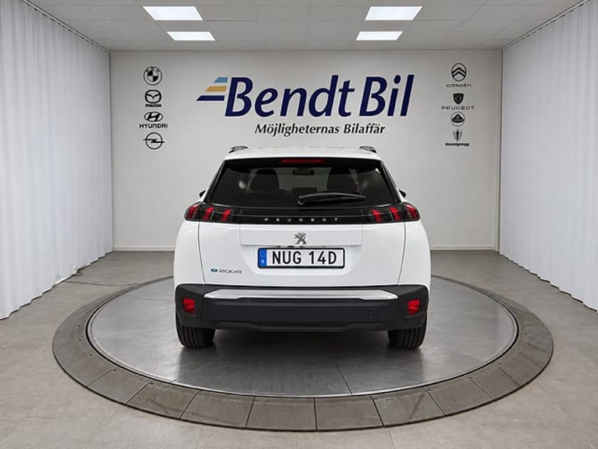 Bild 1 av Peugeot e-2008