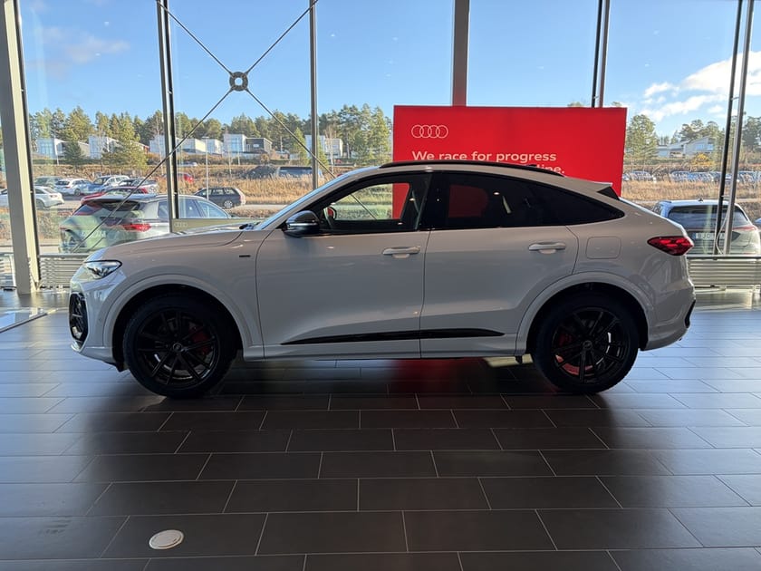 Bild 1 av Audi Q5 Sportback e-hybrid quattro