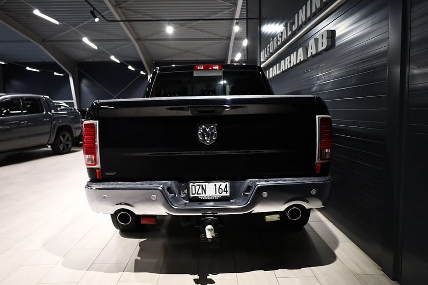 Bild 5 av RAM 1500 Dubbelhytt 5'7" box