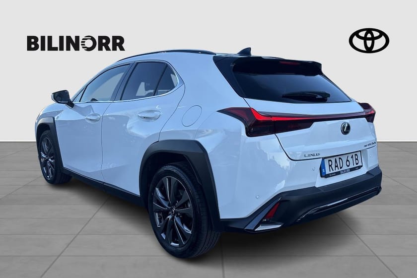 Bild 4 av Lexus UX 250h E-Four
