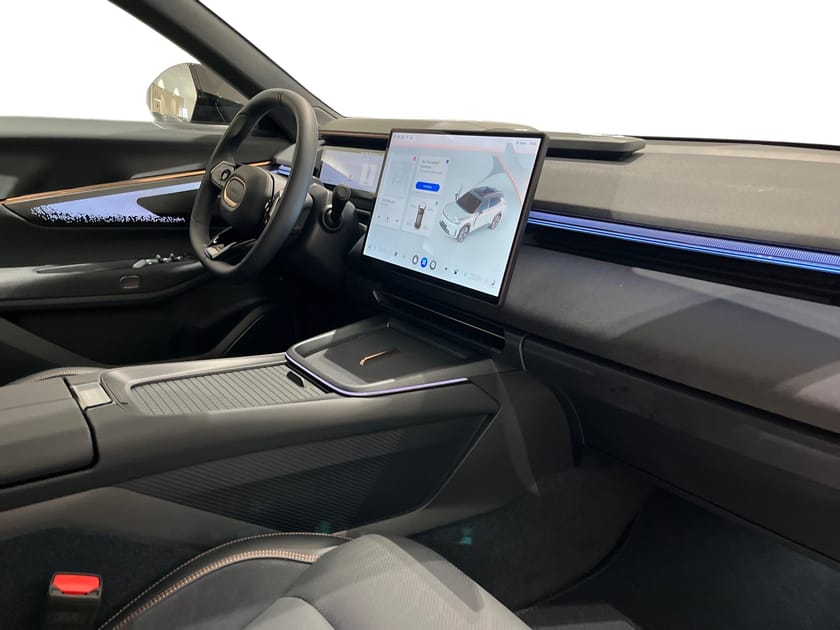 Bild 4 av Lynk & Co 08 PHEV
