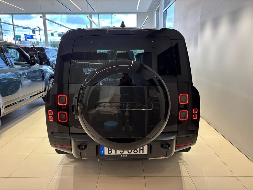 Bild 4 av Land Rover Defender 130 D250 MHEV