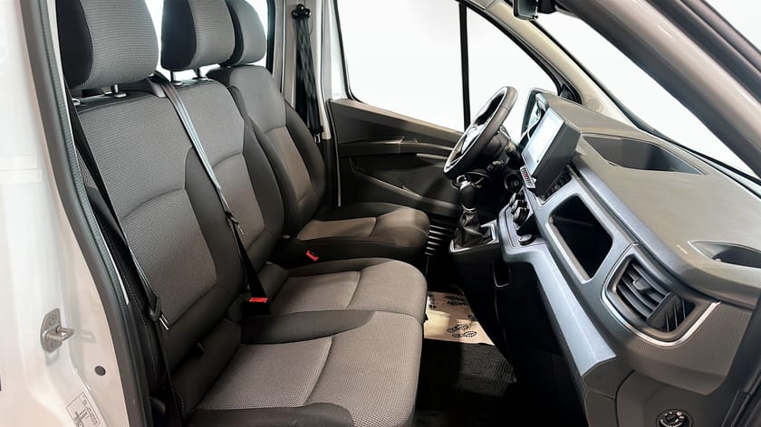 Bild 3 av Renault Trafic Passenger L2
